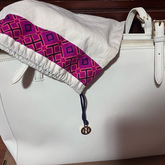 Tory Burch purse - Picture 9 of 13